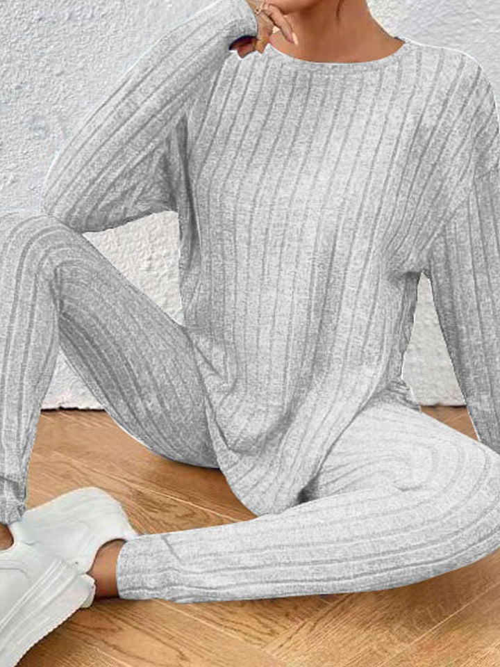 Women's Ribbed Relax Two-Piece Made of Fine Knit with Round Neckline and Slim Jogger Mune Fashion