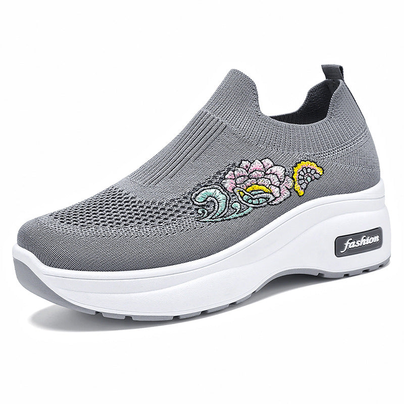 Women Sporty Stretch Sneakers with Floral Application and Cushioned Sole Mune Fashion