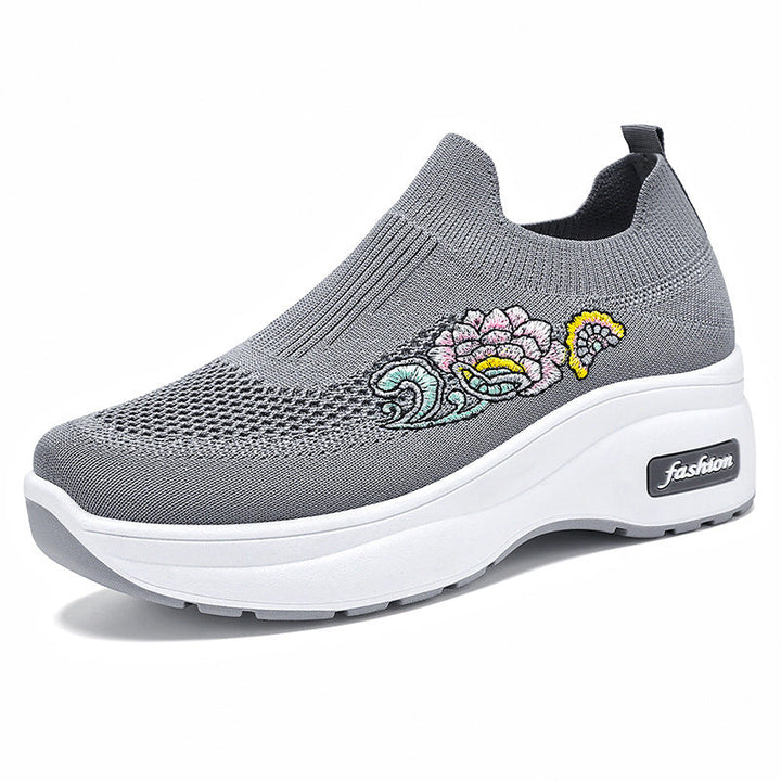 Women Sporty Stretch Sneakers with Floral Application and Cushioned Sole Mune Fashion