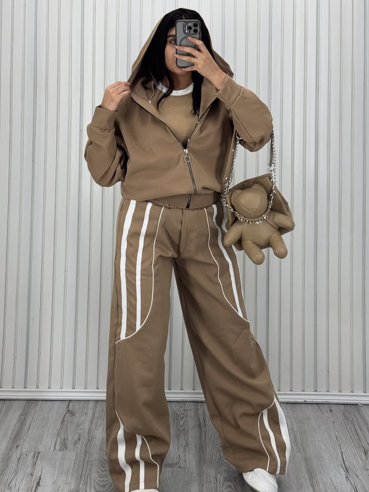 Women's Oversize Hooded Sweat Jacket with Zipper and Wide Track Pant Set Mune Fashion