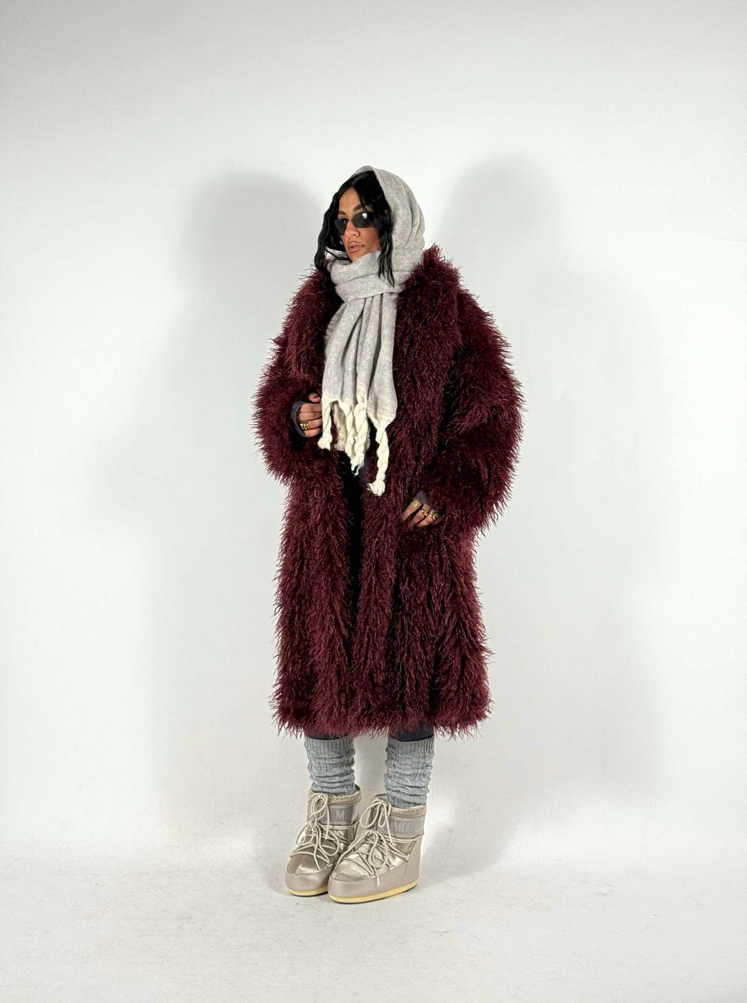 Women's Maxi Long Faux Fur Coat with Long Pile and Oversized Silhouette Mune Fashion