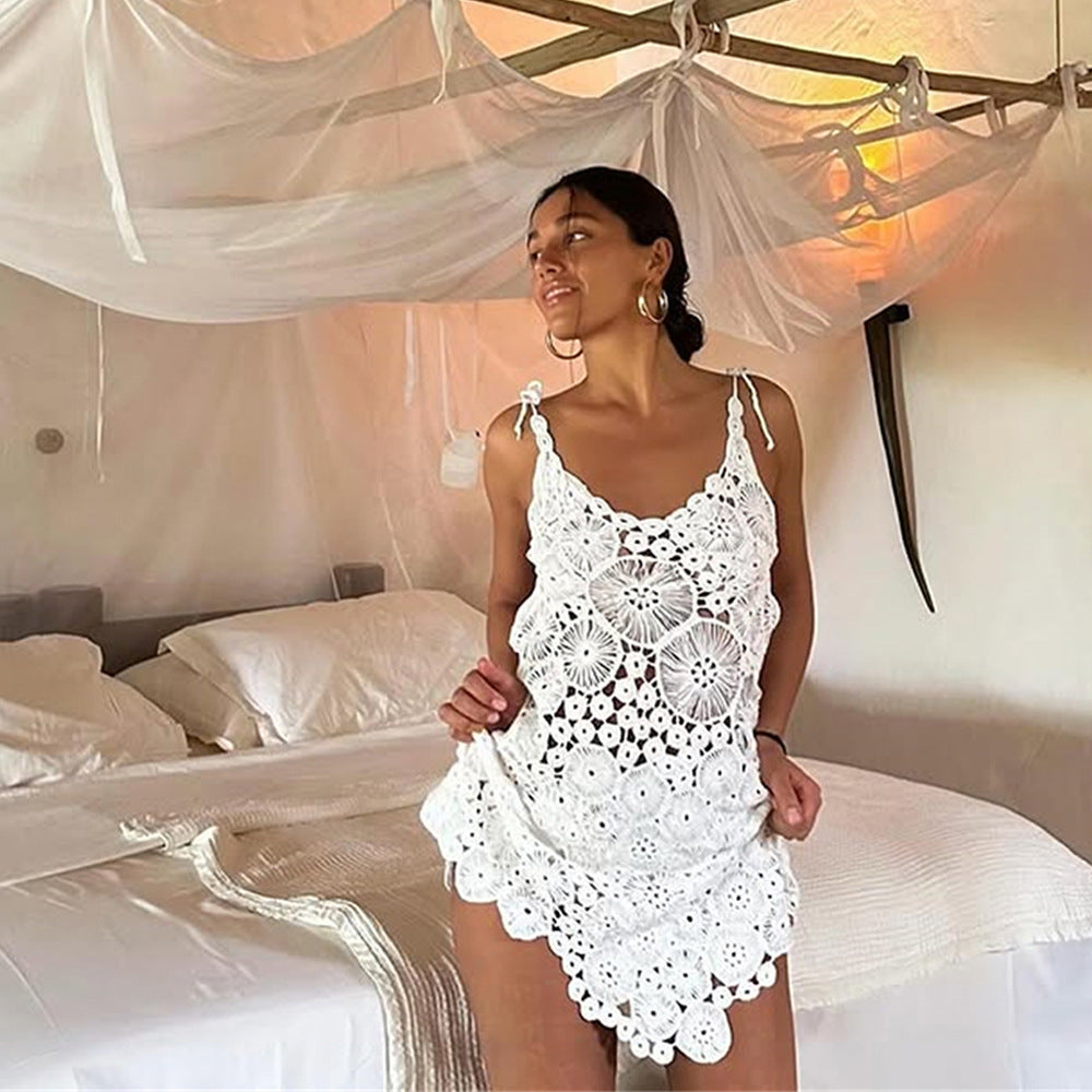 Women's crocheted beach dress with sophisticated floral lace Mune Fashion