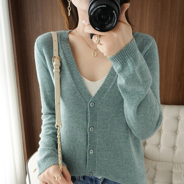 Ladies Light V-Neck Cardigan made of Cashmere Mix with Fine Rib Edge Mune Fashion