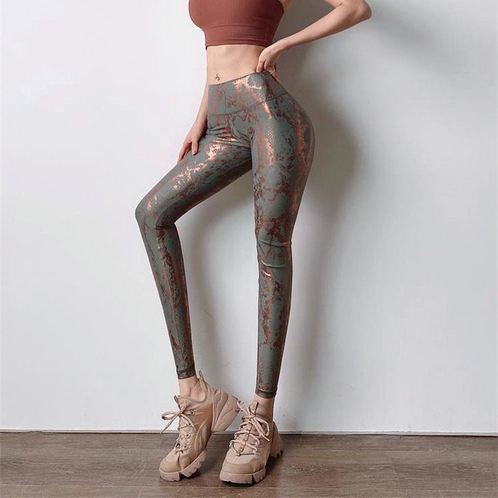 Women's high-waisted sports leggings with shaping compression and structured snake embossing Mune Fashion