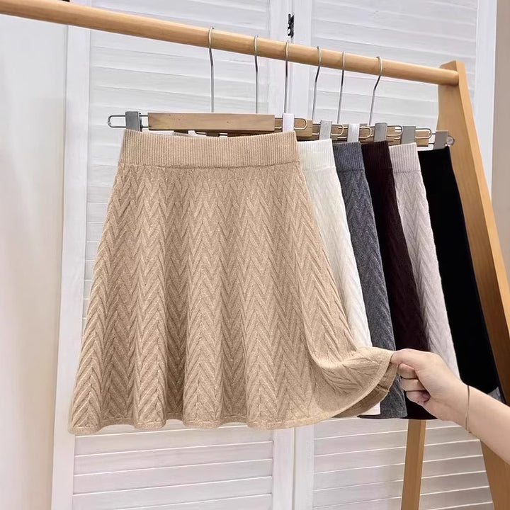 Women Pleated Knitted Skirt with Cable Pattern Mune Fashion