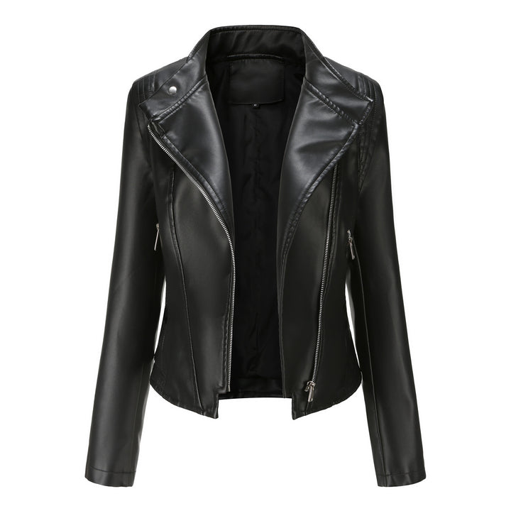 Women nan short fitted biker jacket made of faux leather with asymmetrical zipper Mune Fashion