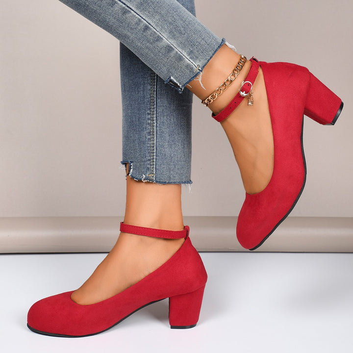Ladies' elegant strappy pumps with adjustable ankle strap and wide block heel Mune Fashion