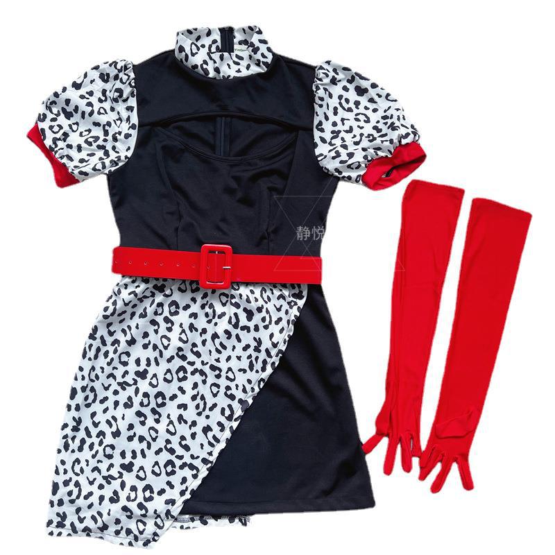 Women's Seductive Halloween Costume with Leopard Print and Long Cape Mune Fashion