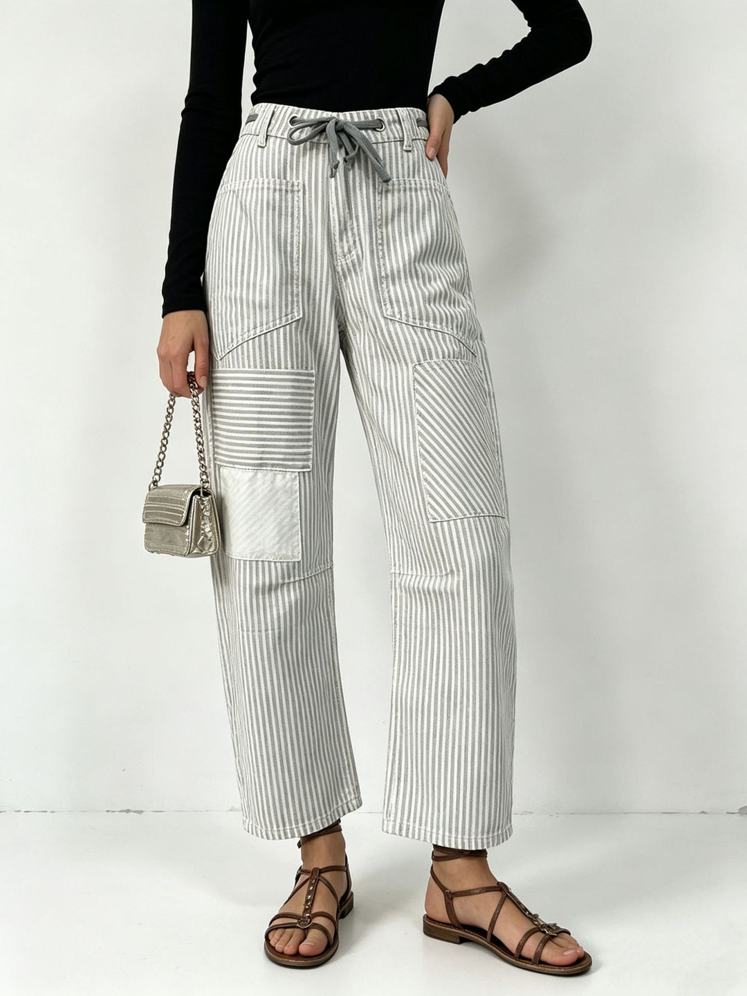 Women nan High-Waist Relaxed Pants with vertical stripe pattern, patch knee patches and drawstring Mune Fashion