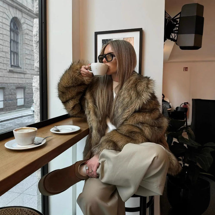 Women's Cozy Faux-Fur Jacket with Soft Lining Mune