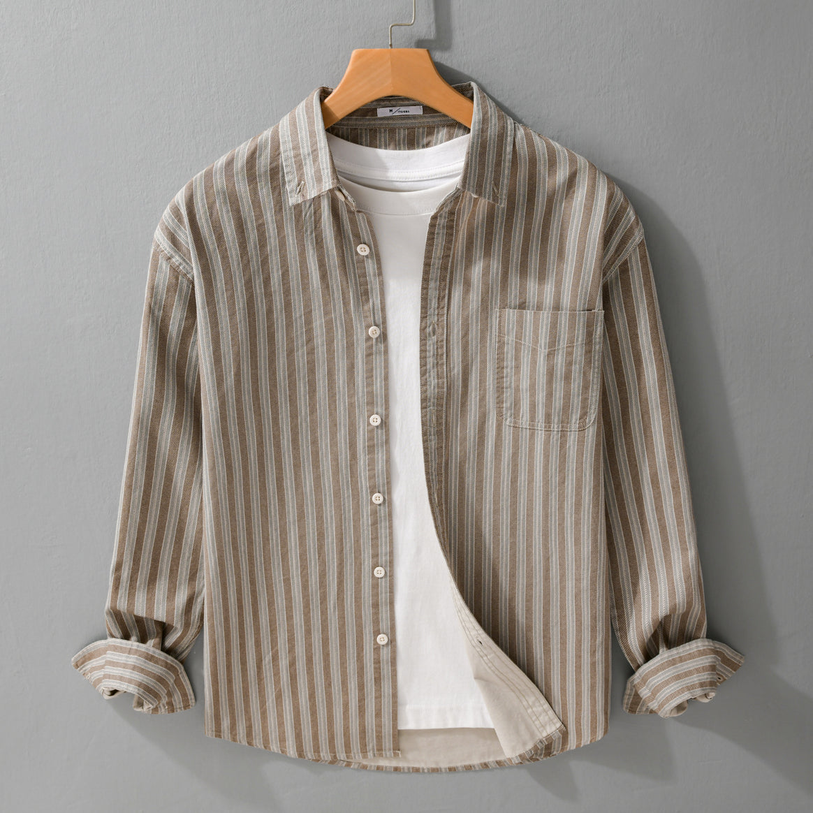 Men's shirt with button-down collar made of breathable linen-cotton blend in relaxed fit Mune Fashion