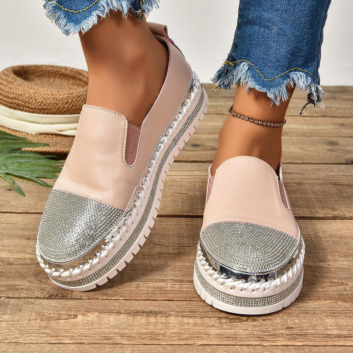 Women's Slip-On Platform Slippers with Rhinestone Trim, Elastic Entry and Profiled Rubber Sole Mune Fashion