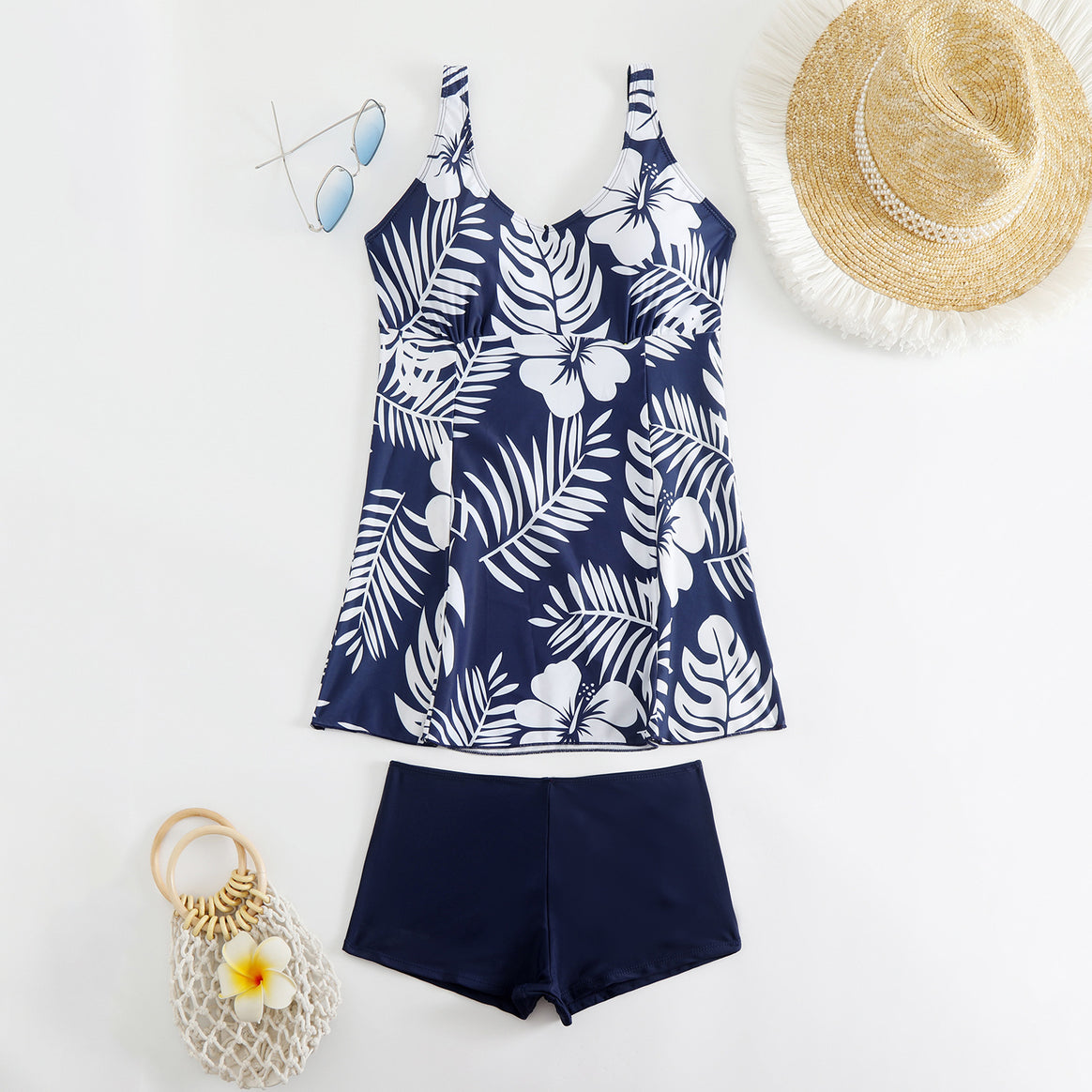 Women nan Tankini set with fitted empire top and high-cut swim shorts Mune Fashion