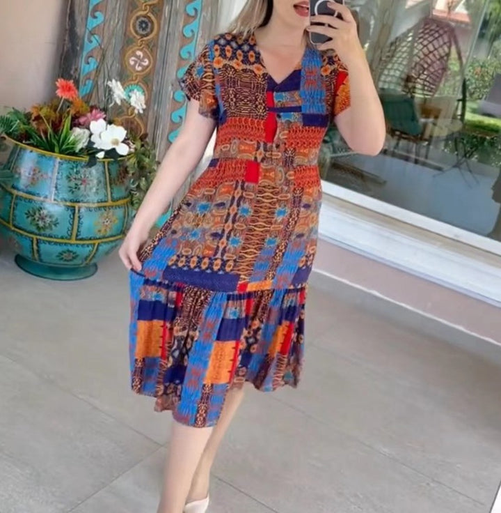 Women’s layered midi dress with V-neck, short sleeves, and patchwork look Mune Fashion