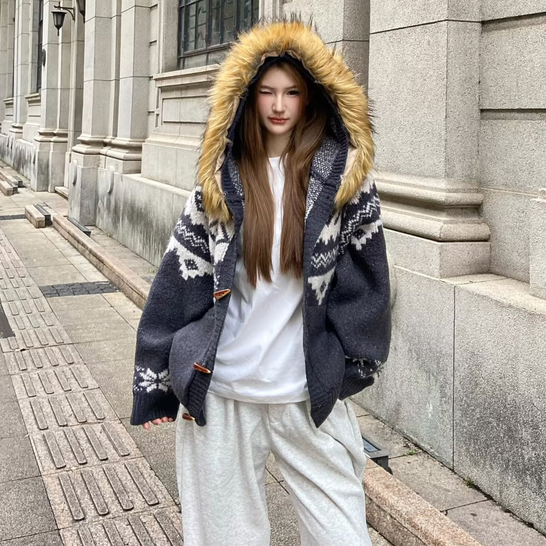 Women's Fashionable Cardigan with Hood and Faux Fur Trimmed Collar Mune Fashion