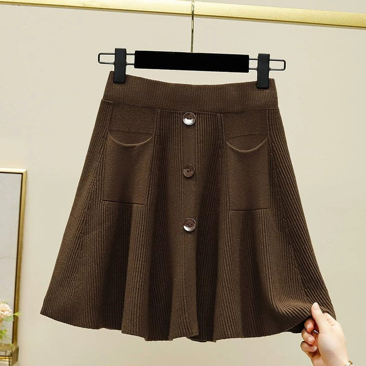 Ladies Elegant Knit Skirt with Buttons Mune Fashion