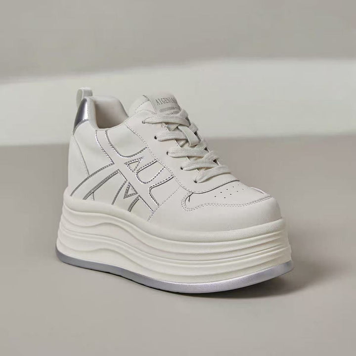 Ladies Platform Sneaker with graphic pattern and cushioning sole Mune Fashion