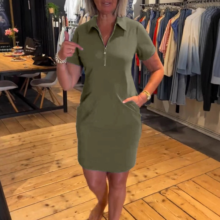 Women's nan leggeres polo dress with zipper collar, short sleeves and practical side pockets Mune Fashion