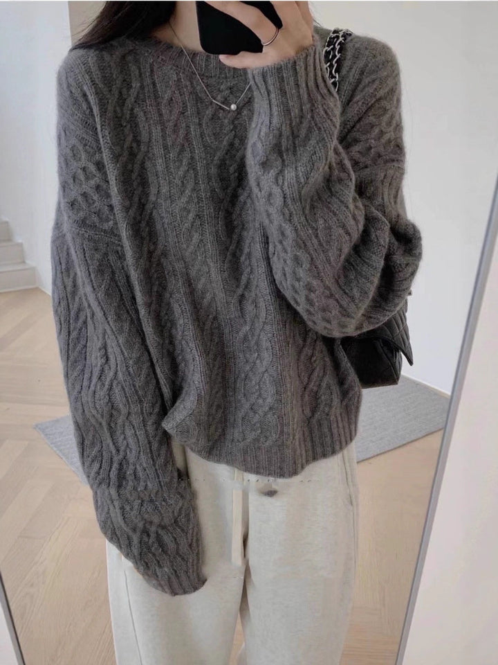 Women Oversize Cable Knit Sweater with Round Neck and Casual Shoulder Partie Mune Fashion