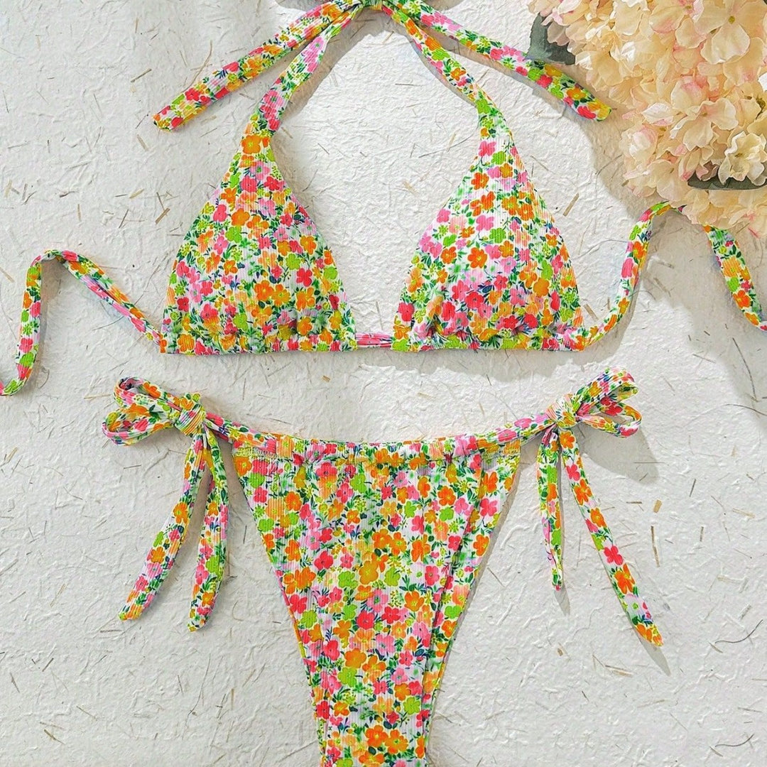 Women's Triangle Bikini with Playful Floral Design Mune Fashion