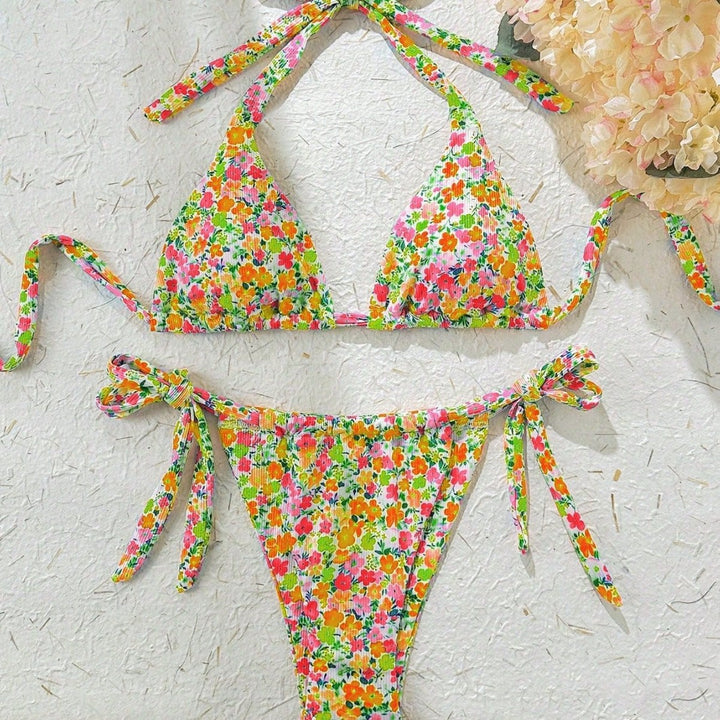 Women's Triangle Bikini with Playful Floral Design Mune Fashion