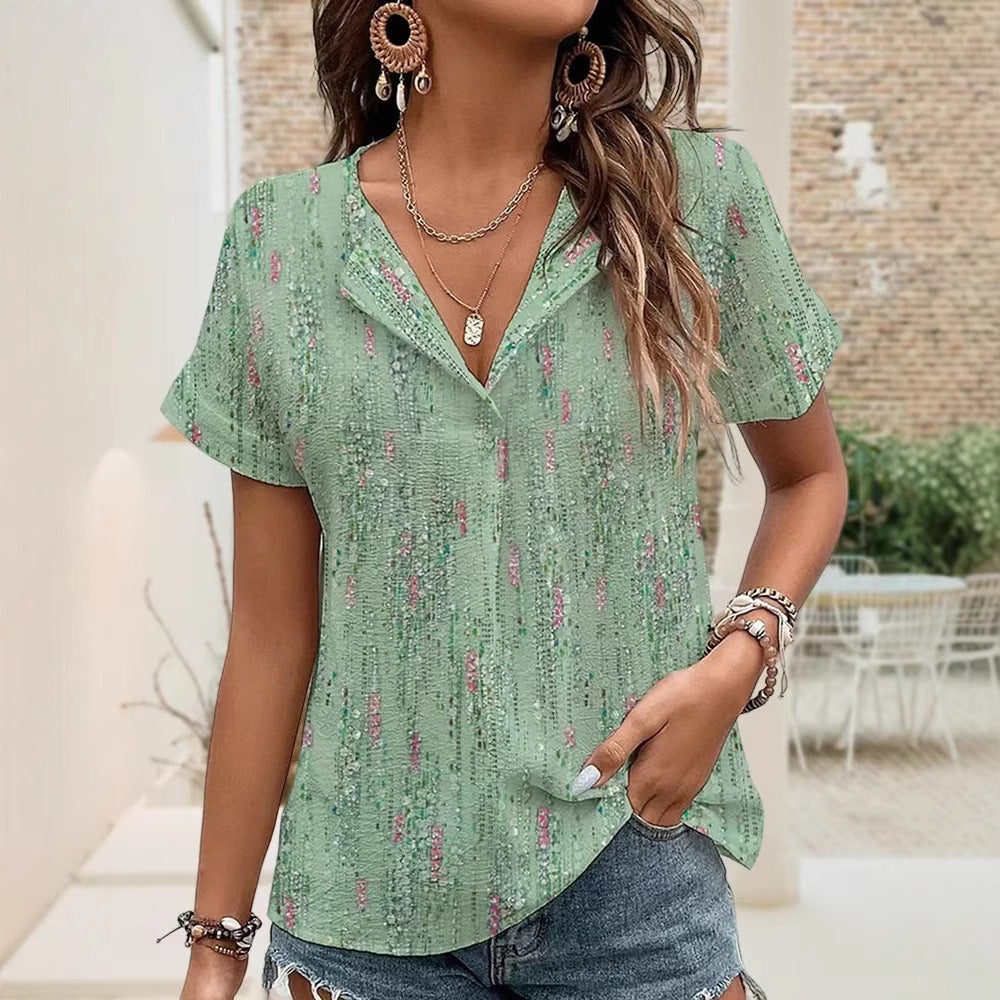 Ladies lightweight V-neck blouse with structured crepe look, short kimono sleeve and rounded hem Mune Fashion