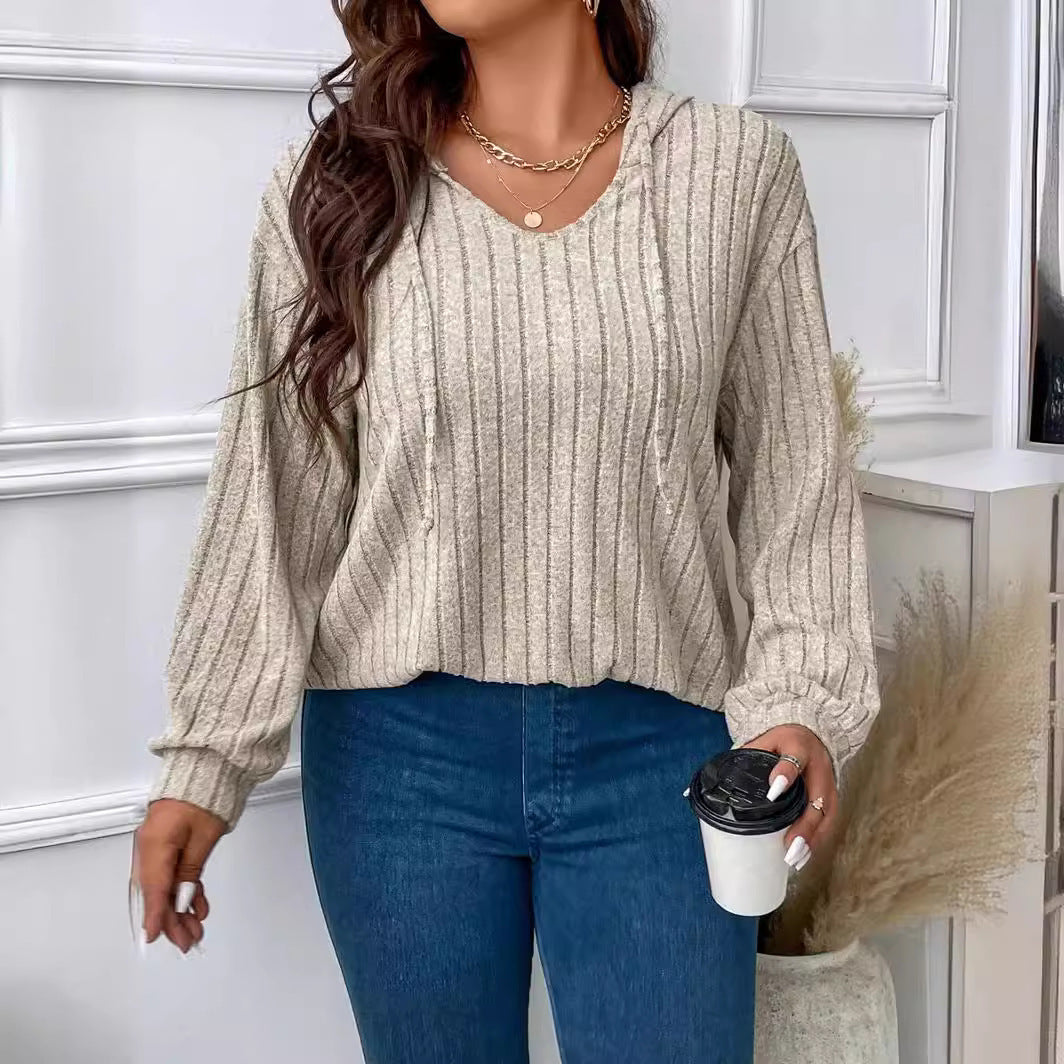 Women's ribbed hoodie made of fine knit with V-neck Mune Fashion
