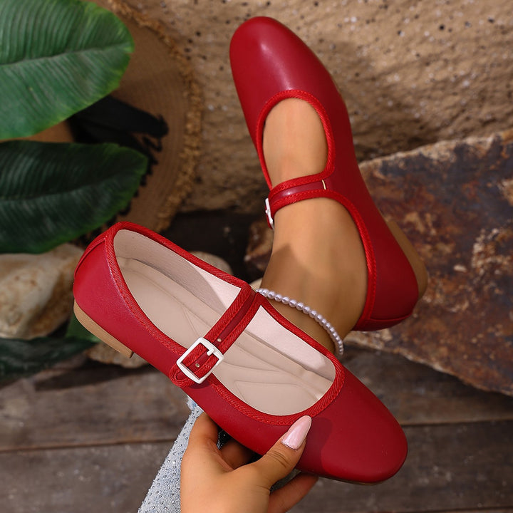 Women Classic Mary-Jane Ballet Flats with Adjustable Strap and Low Block Heel Mune Fashion