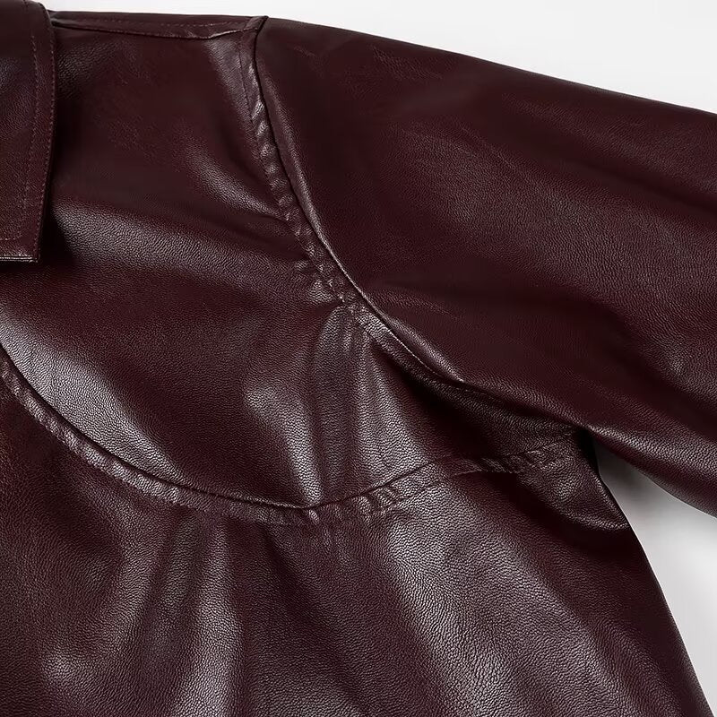 Women Short Cut Leather Look Jacket with Emphasized Shoulders, Zipper and Shirt Collar Mune Fashion