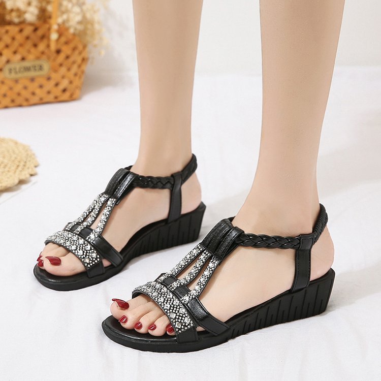 Ladies' elegant wedge sandals with padded comfort insole and jeweled chain trim Mune Fashion
