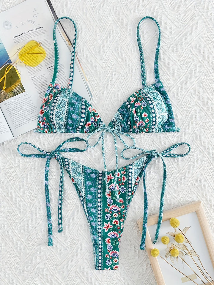 Women Triangle Bikini with playful design and adjustable straps Mune Fashion