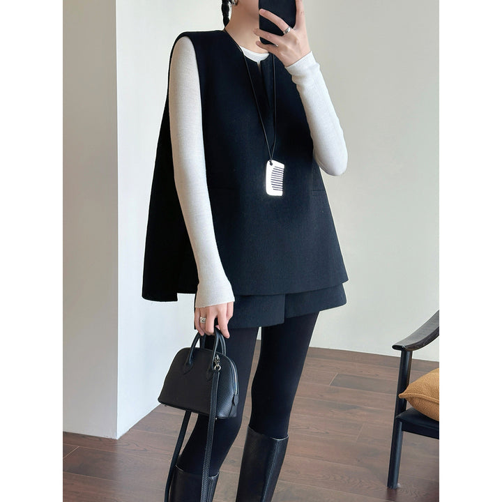 Women Elegant Vest made of fine fabric Mune Fashion