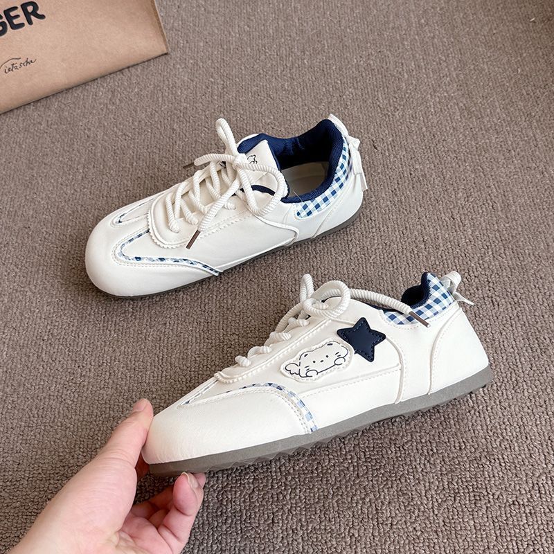 Women's sneakers with playful animal design and breathable upper material Mune Fashion