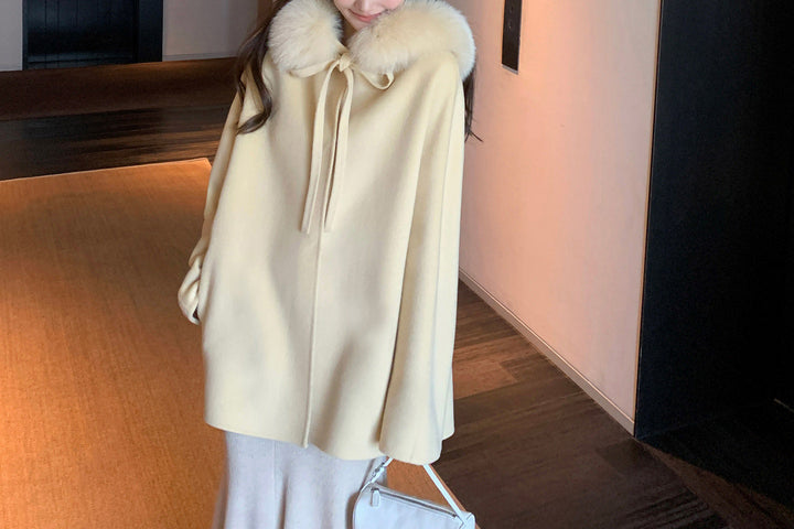 Women Elegant and Warm Transitional Jacket with Fur Trimmed Collar Mune Fashion