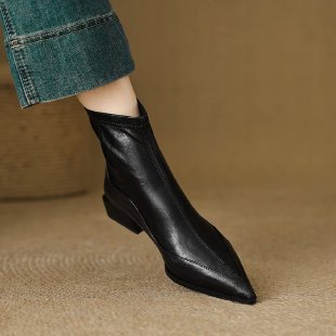 Women Elegant Lace Ankle Boots with Low Block Heel Mune Fashion