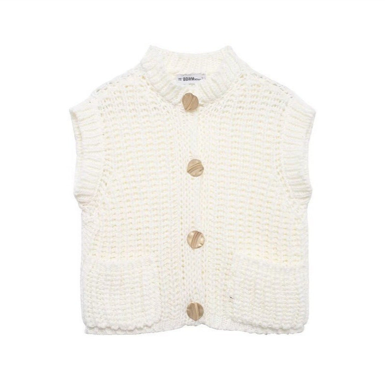 Women's chunky knit wool boxy vest with decorative buttons and side pockets Mune Fashion