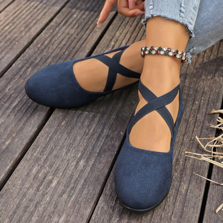 Women's Comfortable Mary Jane Ballet Flats made of Velour with adjustable buckle strap and padded insole Mune Fashion