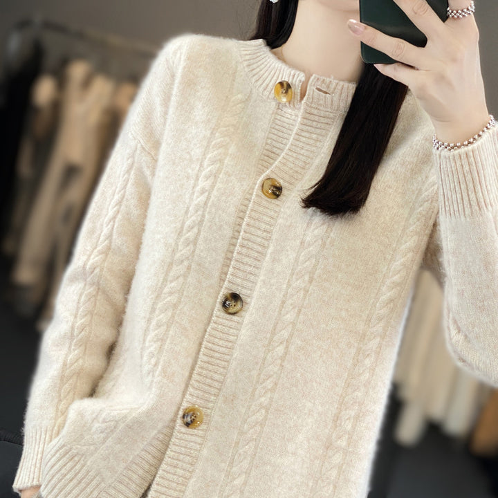 Women's Cashmere-like Cable Knit Cardi with Round Neck and Horn Look Buttons Mune Fashion