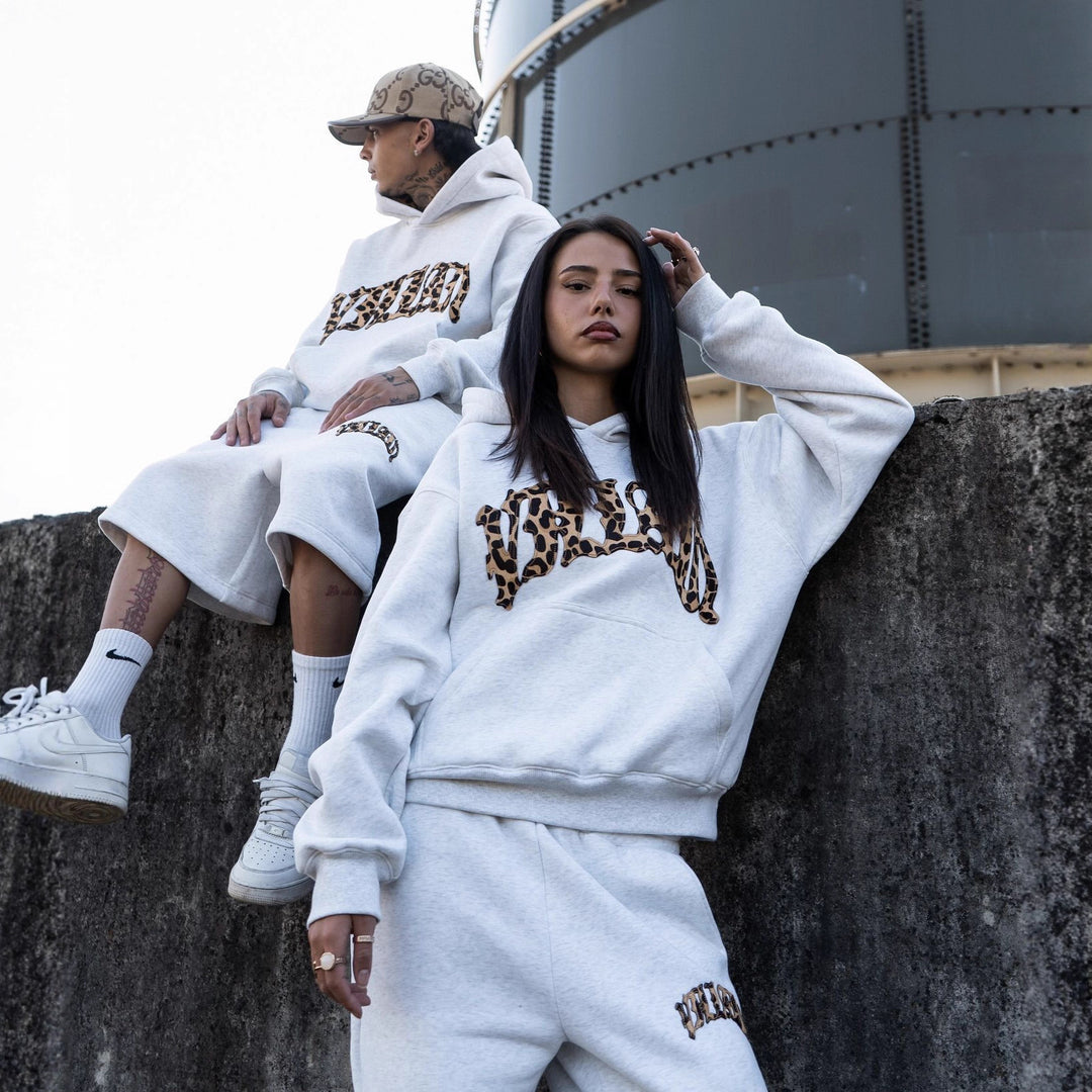 Women's comfortable joggers with flared leg design, elastic Leo waistband, and side pockets Mune Fashion