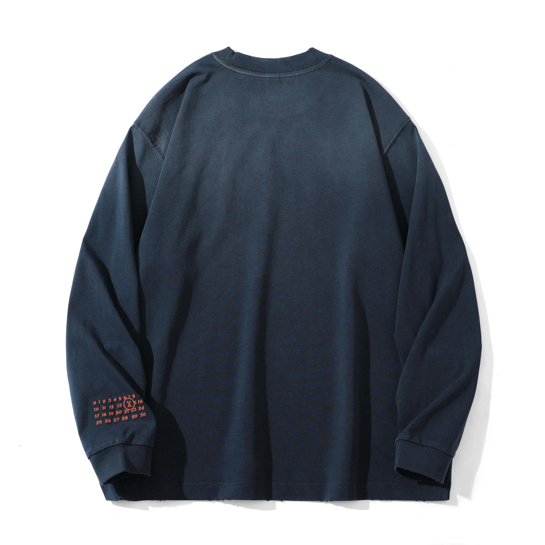 Unisex Oversize Sweatshirt with Vintage Old Script Embroidery Mune Fashion