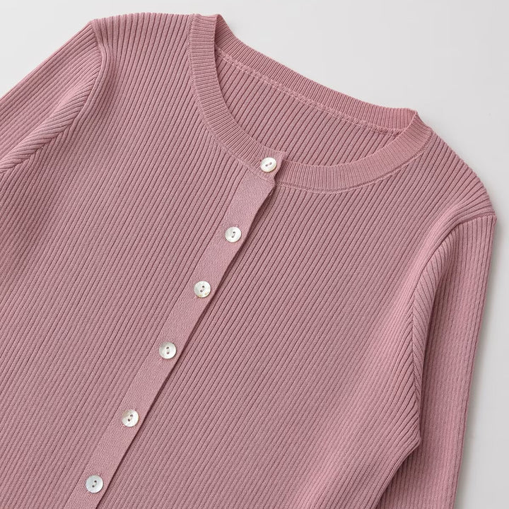 Women’s fine-knit cardigan with ribbed structure and continuous button placket Mune Fashion