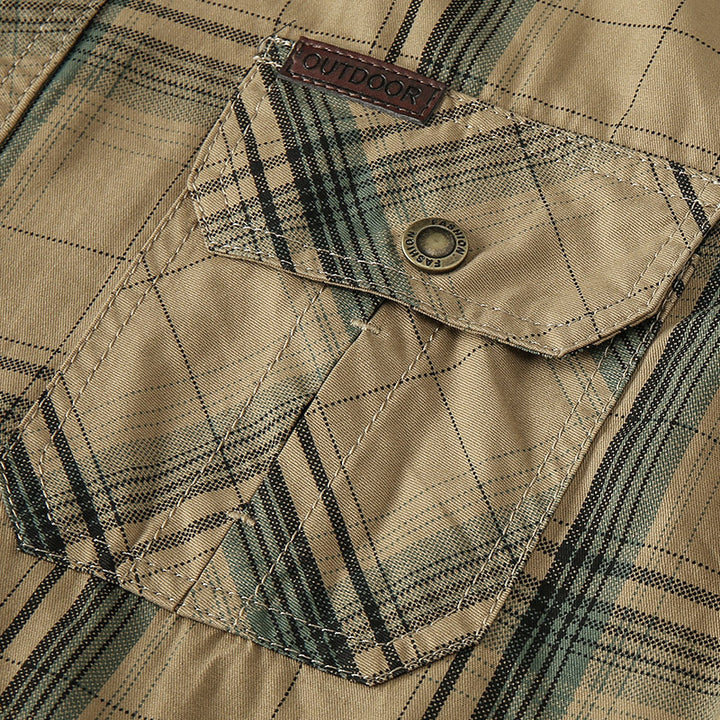 Men's checked cotton flannel shirt with chest pockets and classic button placket Mune Fashion
