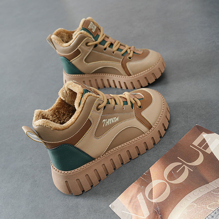 Women’s sporty high-top sneakers with padded interior and non-slip sole Mune Fashion