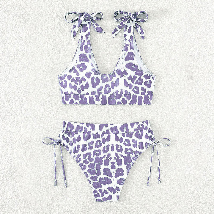 Women's high-cut bikini with sporty design and playful ties Mune Fashion