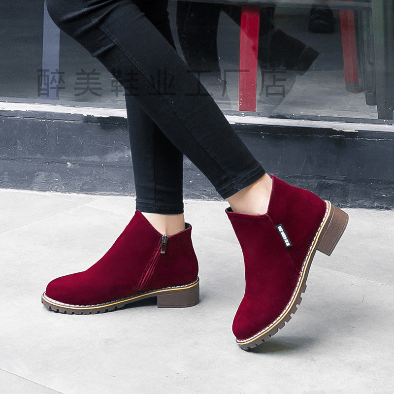 Women ankle-height suede-look ankle boots with side zipper, profiled rubber sole and comfortable block heel Mune Fashion