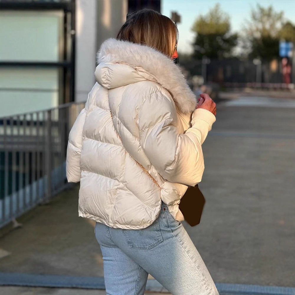 Women's Short Quilted Down Jacket with Voluminous Faux Fur Shawl Collar and Tailored Cut Mune Fashion