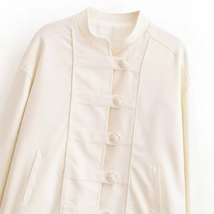 Women's short jacket in Chinese cut with stand-up collar and decorative knot buttons Mune Fashion