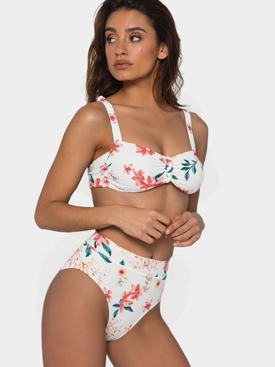 Women High-Cut Bikini with Decorative Knot Element Mune Fashion