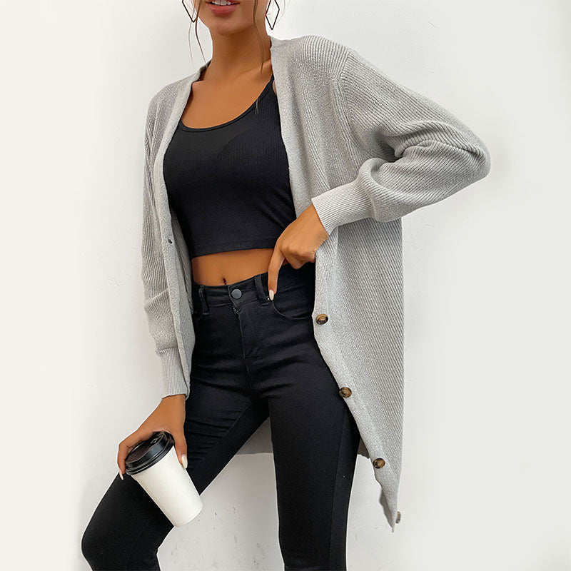 Women's Oversize Long Cardigan made of soft fine knit with deep V-neck and button placket Mune Fashion