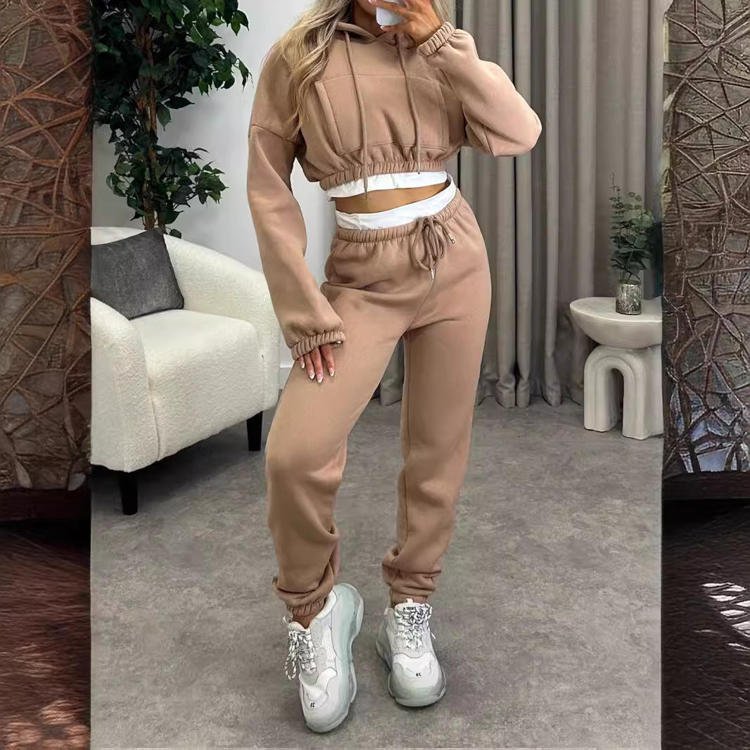 Women's cropped hoodie and high-waisted jogger set Mune Fashion